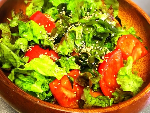 ʚ♡ɞチシャ菜とワカメ&トマトのゴマドレサラダ